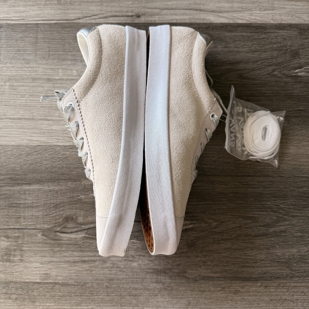 Vans Off The Wall Suede Low Top Mens 9 Light Beige Metallic Gray Casual Shoe - Picture 4 of 8